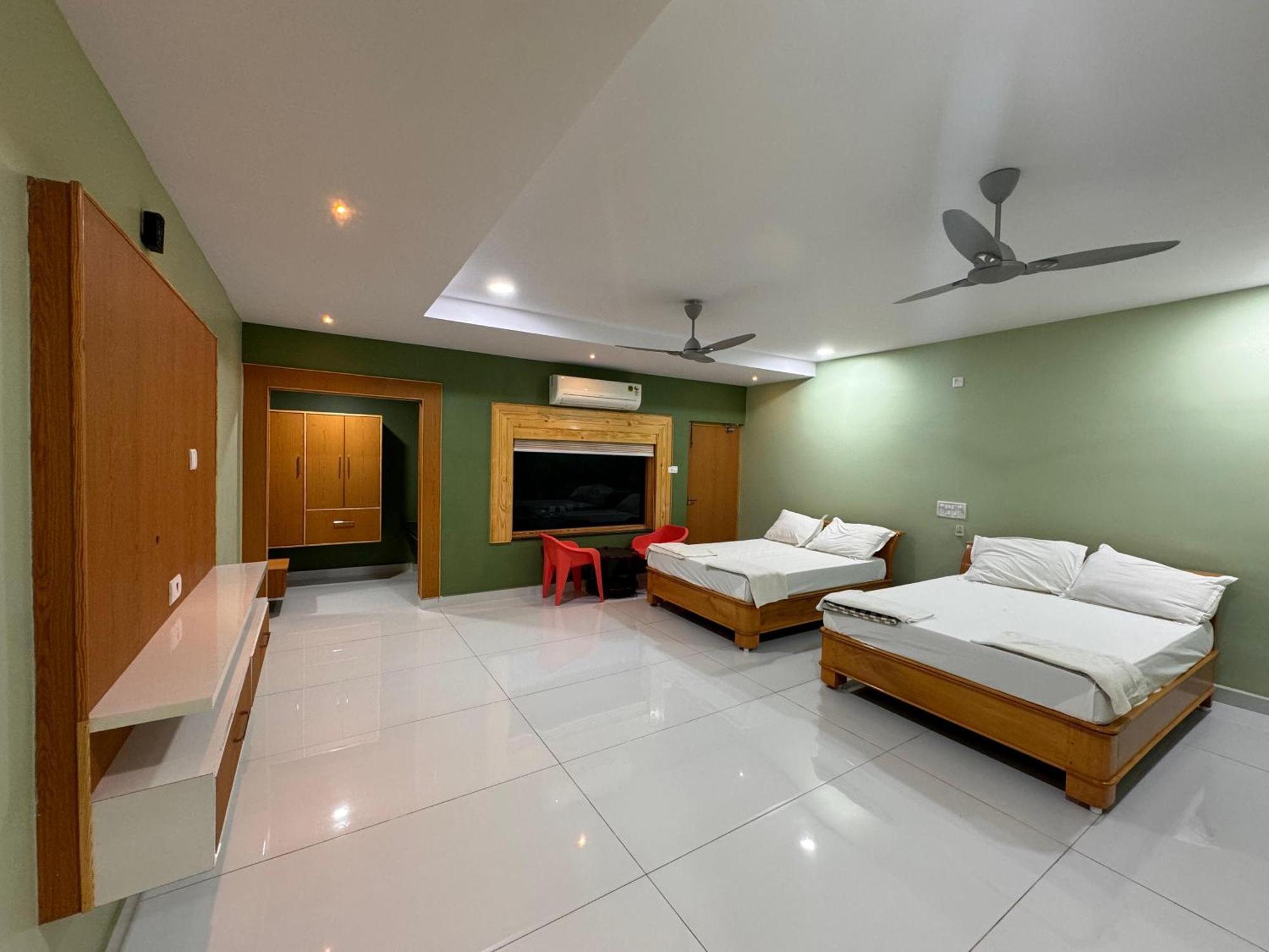 Yanam Resorts Экстерьер фото