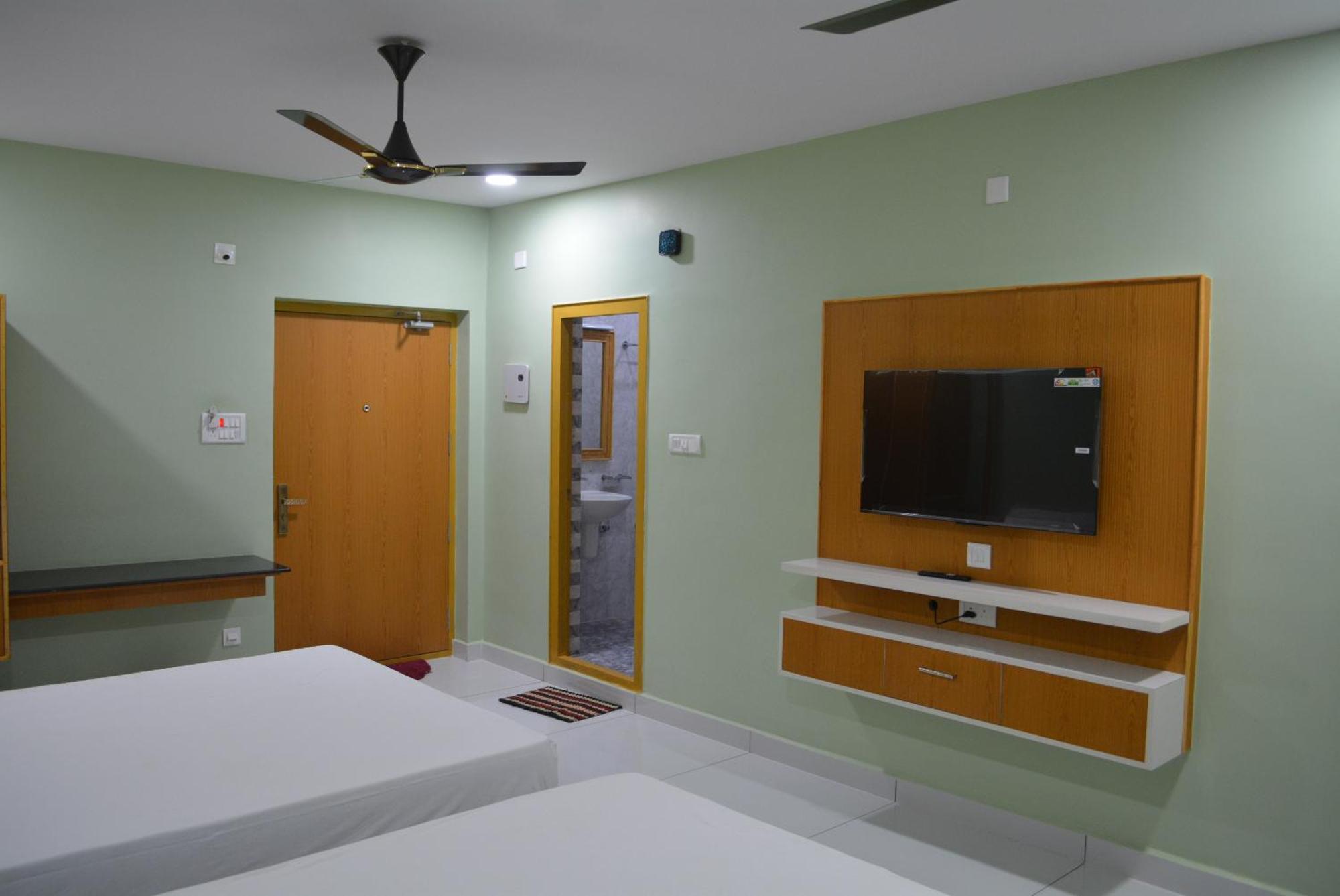Yanam Resorts Экстерьер фото