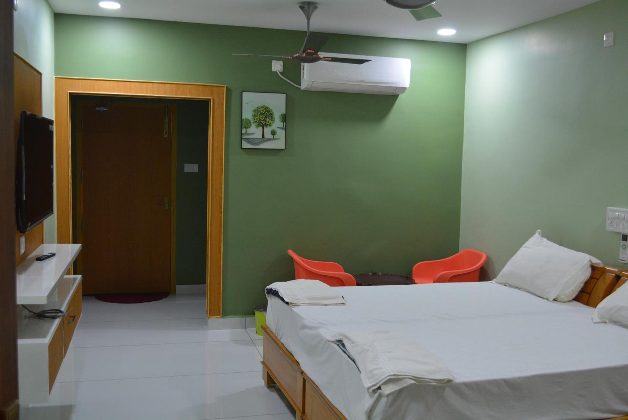 Yanam Resorts Экстерьер фото
