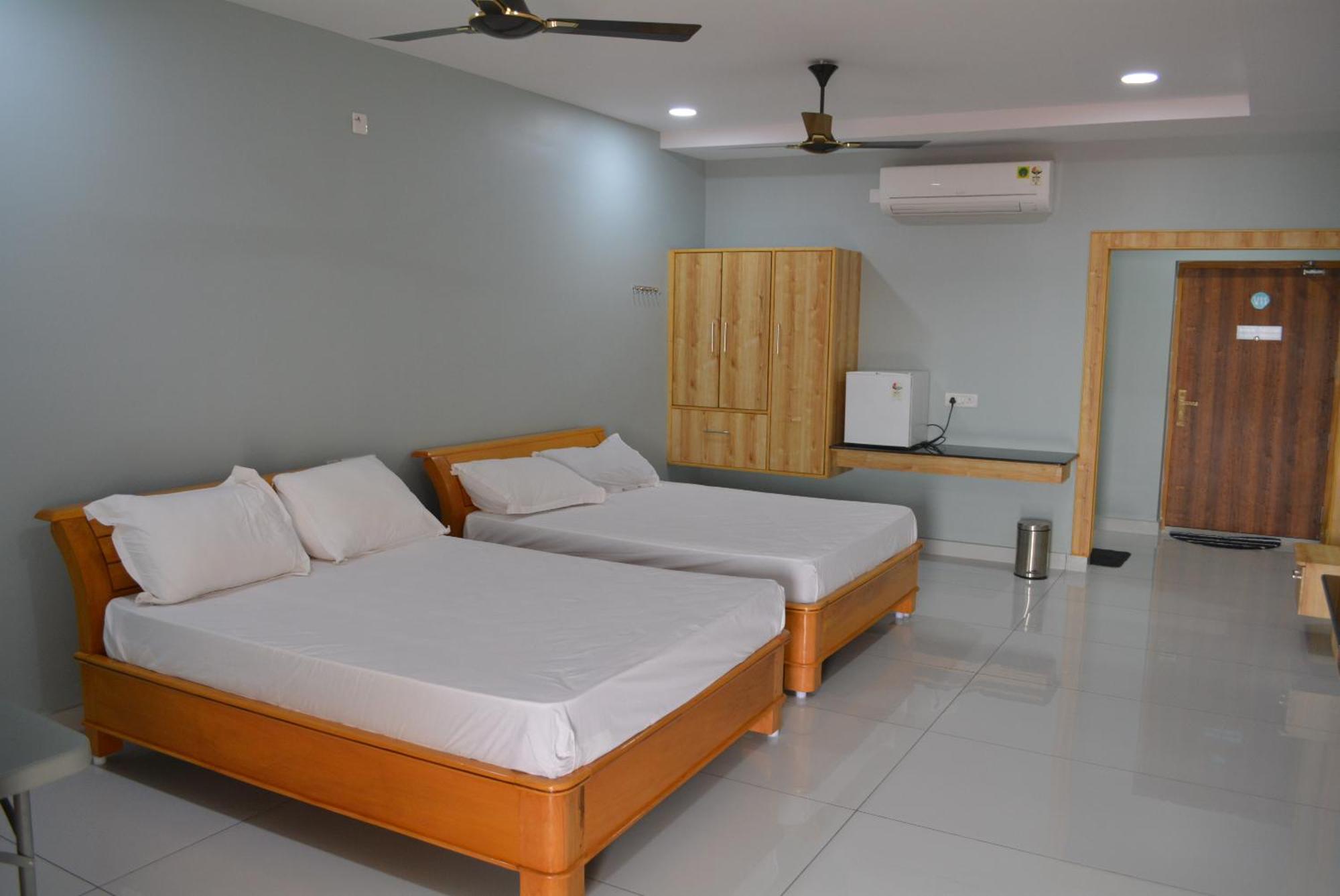 Yanam Resorts Экстерьер фото