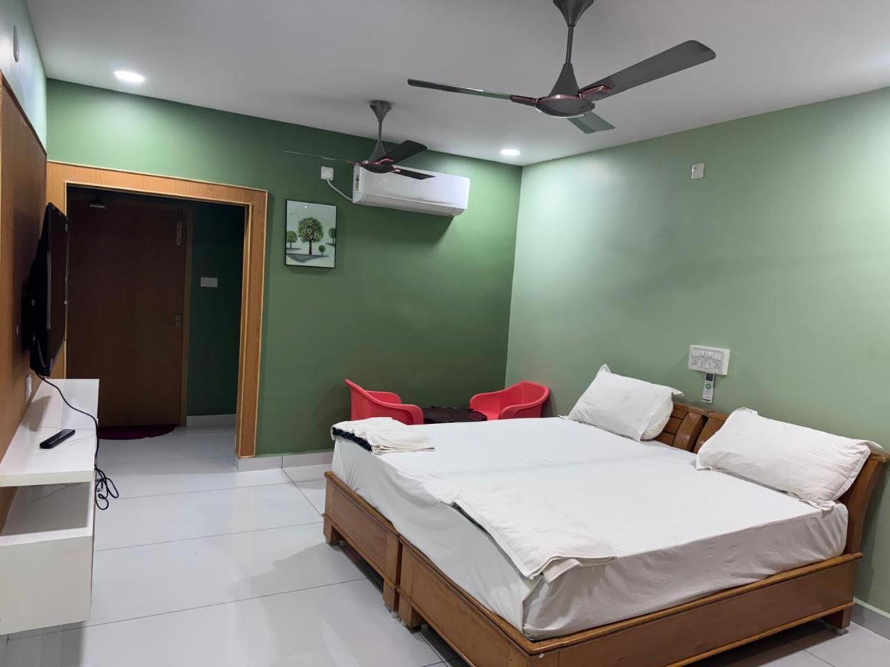 Yanam Resorts Экстерьер фото